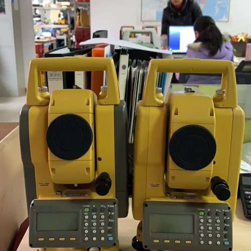 GTS 102N Second Hand Total Station 100 – 240V 50 / 60HZ